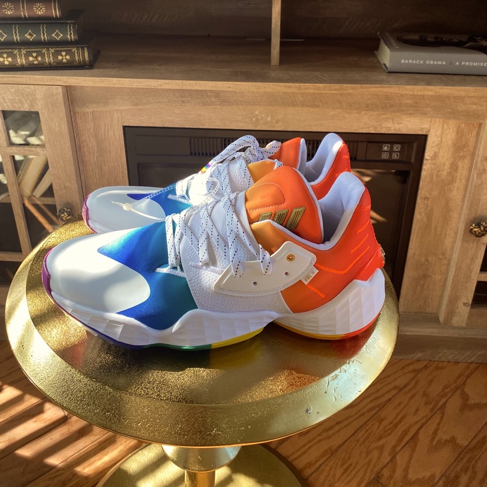 Adidas Size 11 James Harden volume 4  Basketball